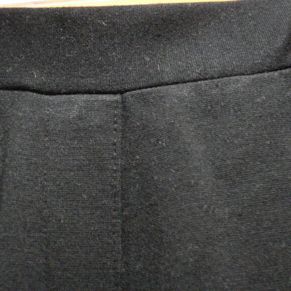 Blocked Pants with Side-by-Side Contrast Panels in Black and Off-White - Picture 5 of 8